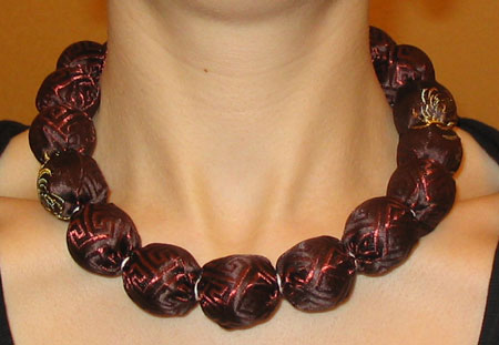collier boules