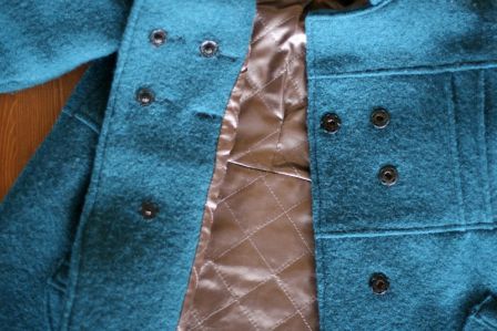 Manteau W : boutonnage