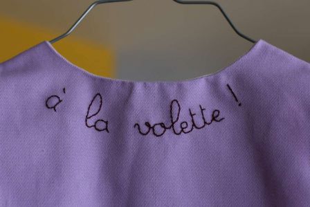 détail comptine dos
