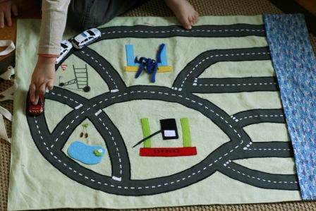 Tapis circuit de voitures