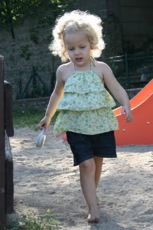Dos nu Oliver+S et Bloomshort intemporel